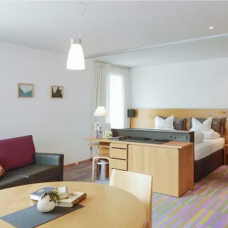 酒店 Quality Hosts Arlberg - Anton 4*