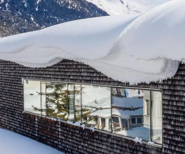 Quality Hosts Arlberg - Anton 4*