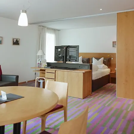 Quality Hosts Arlberg - Anton 4*