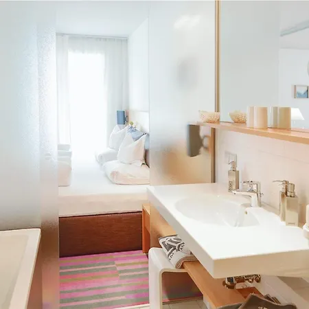 Quality Hosts Arlberg - Anton Hotel 4*