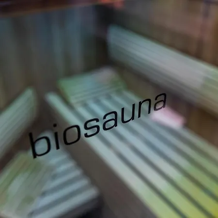 Quality Hosts Arlberg - Anton Hotel